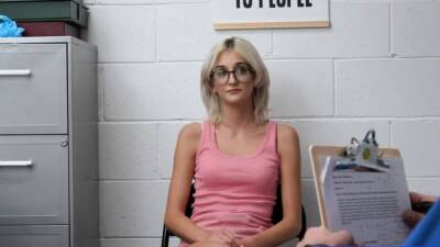 Blonde teen cashier fucked by store officer for shoplifting - drtuber.com