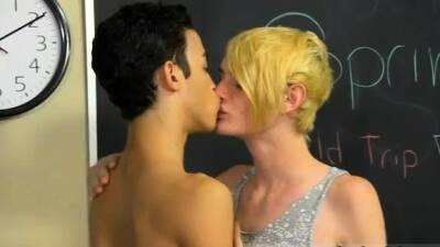 Cute teen gay sex Dustin Cooper and Preston Andrews are - drtuber.com