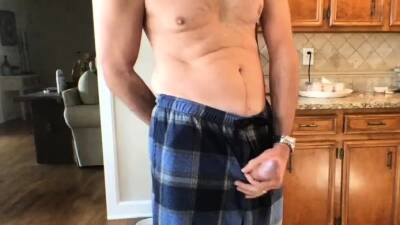 Amateur gay solo masturbation video - drtuber.com
