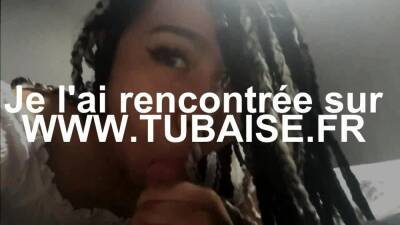 Une asiatique rastafari suce une bite pour retirer le sperme - drtuber.com - France