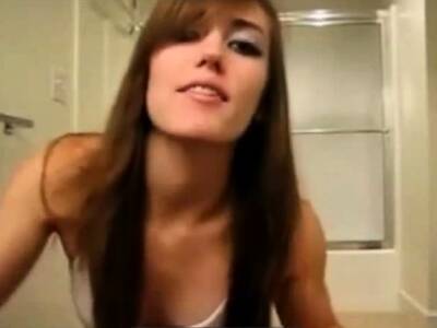 Amateur babe striptease in webcam - drtuber.com