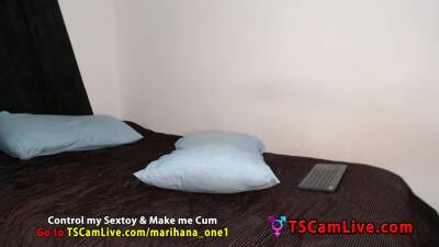 +18yo TGirl Couple in Hot Blowjob Action on Webcam 4 - ashemaletube.com