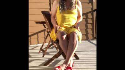 yellow dress - ashemaletube.com