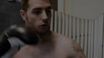 Boxing stud barebacked by tattooed top - webmaster.drtuber.com