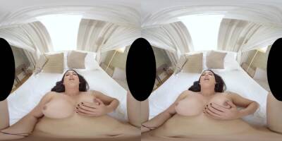 Bianka Nascimento - Bianka Nascimento in One Night Stand Shemale VR Porn Video - VRBTrans - txxx.com