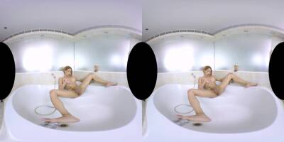 Vanessa Jhons - Vanessa Jhons in Bubble Trouble Shemale VR Porn Video - VRBTrans - txxx.com