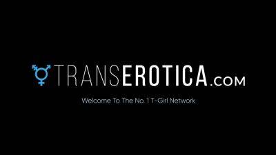 TRANSEROTICA Trans Becki Bottoms Seduces Tattooed Ink Fit - drtuber.com